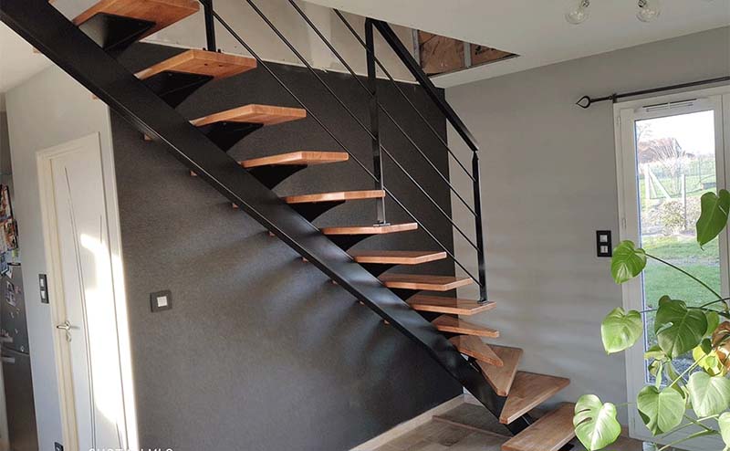 Construction d’escaliers métalliques sur mesure Nevers